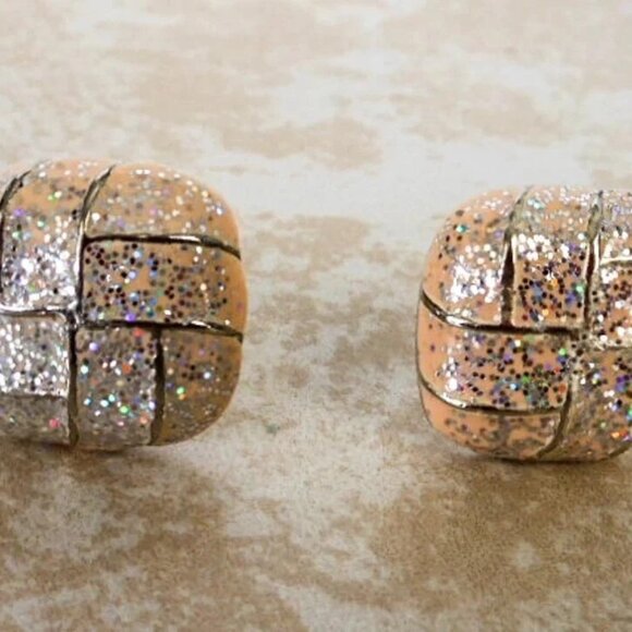 Vintage Glitter Enamel Clip On Earrings Gold Tone - Picture 1 of 6